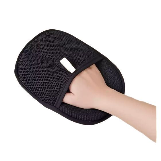 FurSweep Mitt